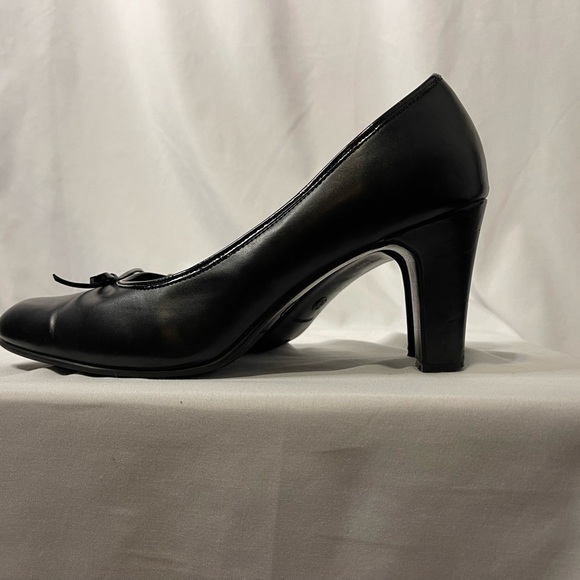 Predictions Tall Black Sturdy Heels - Picture 2 of 5